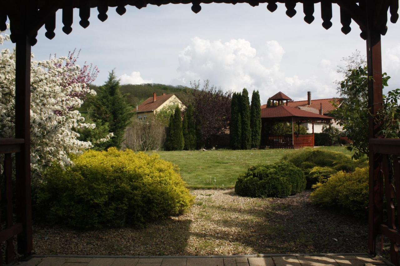 Ani Vendeghaz Egerszalok Appartement Buitenkant foto